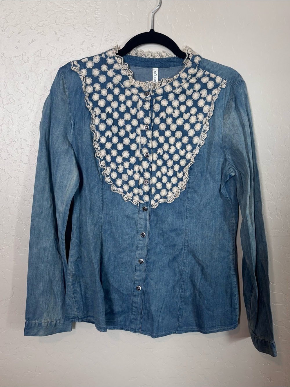 Mur Mur Chambray Embroidered Button Front Blouse Womens Medium Boho Cottagecore